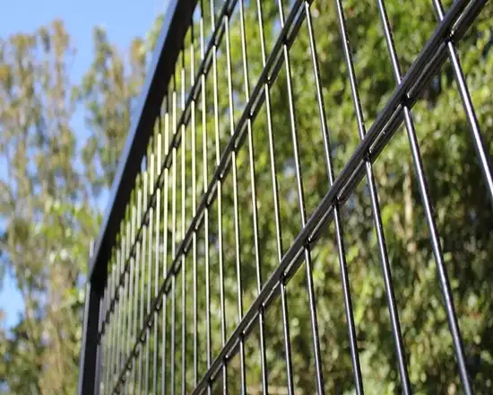 Strong and reliable double wire fence